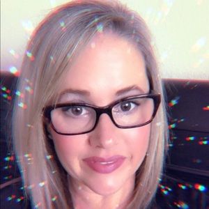 Meet your Posher, Candice